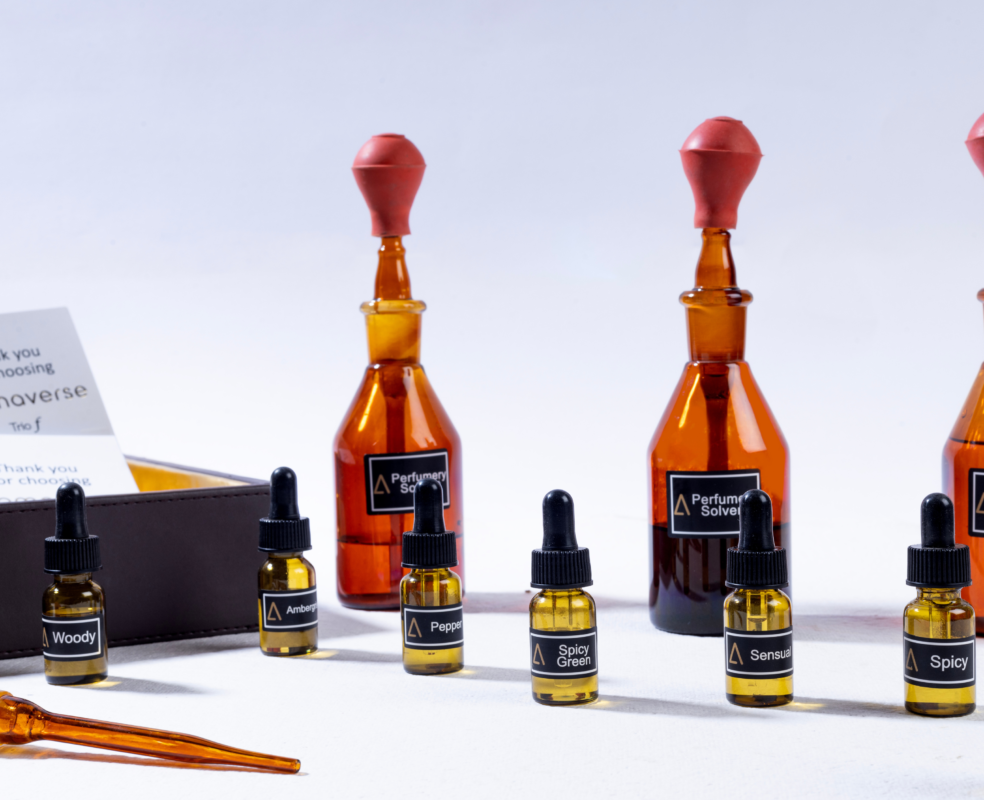 About us | Explore The World Of Perfumery with Aromaverse | Aromaverse